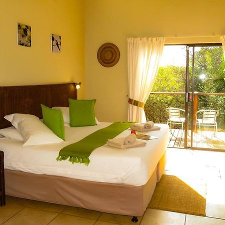 Umkhumbi Lodge Hluhluwe Zewnętrze zdjęcie