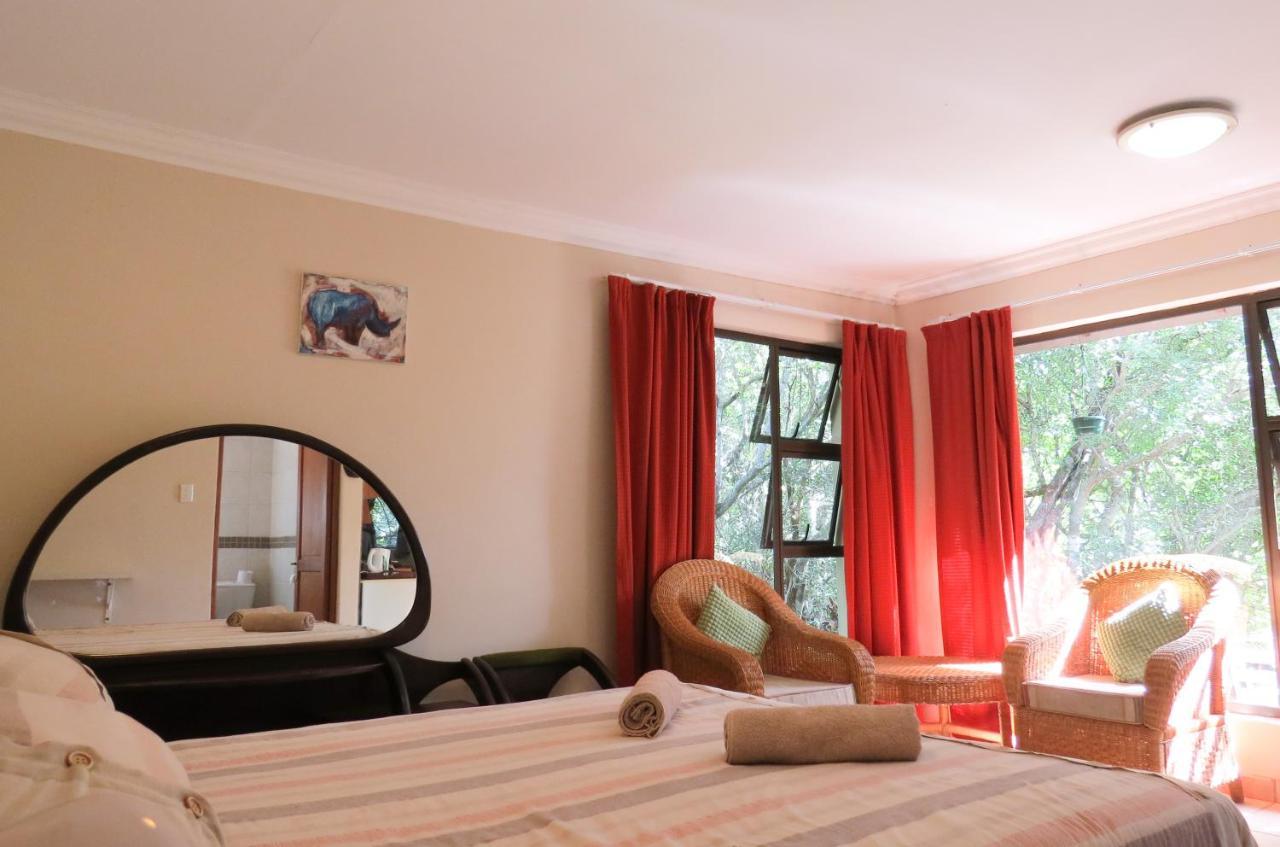Umkhumbi Lodge Hluhluwe Zewnętrze zdjęcie
