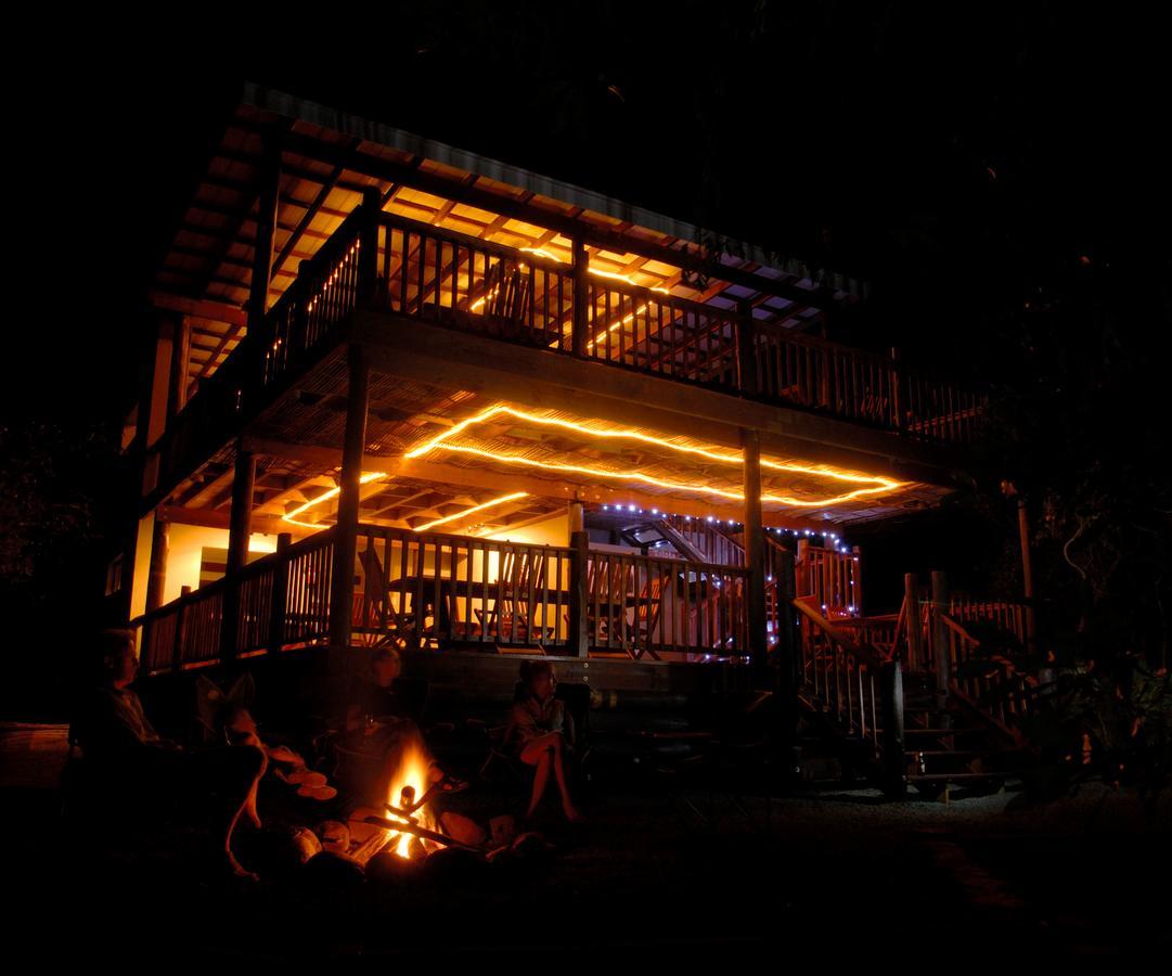 Umkhumbi Lodge Hluhluwe Zewnętrze zdjęcie