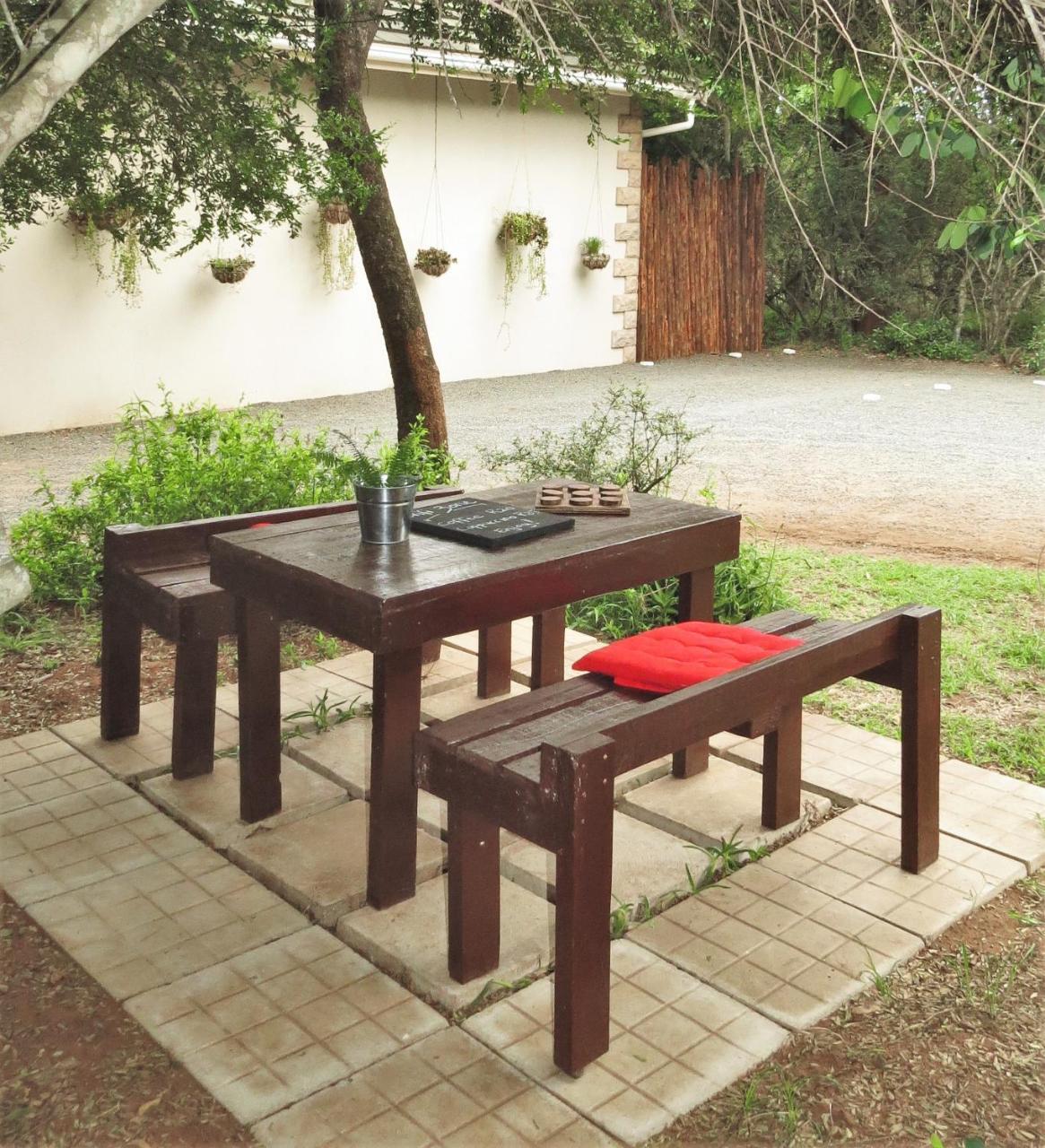 Umkhumbi Lodge Hluhluwe Zewnętrze zdjęcie