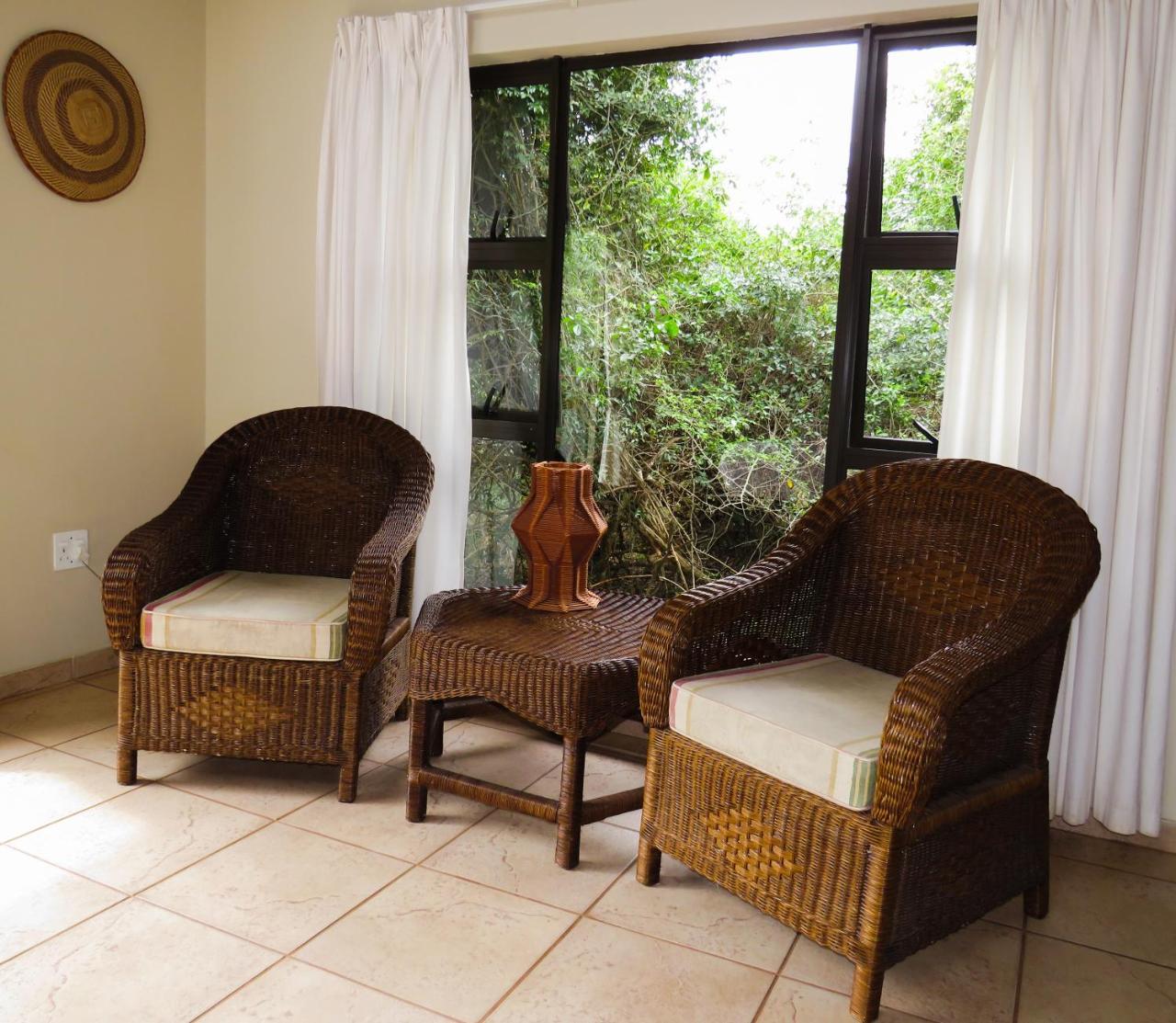 Umkhumbi Lodge Hluhluwe Zewnętrze zdjęcie