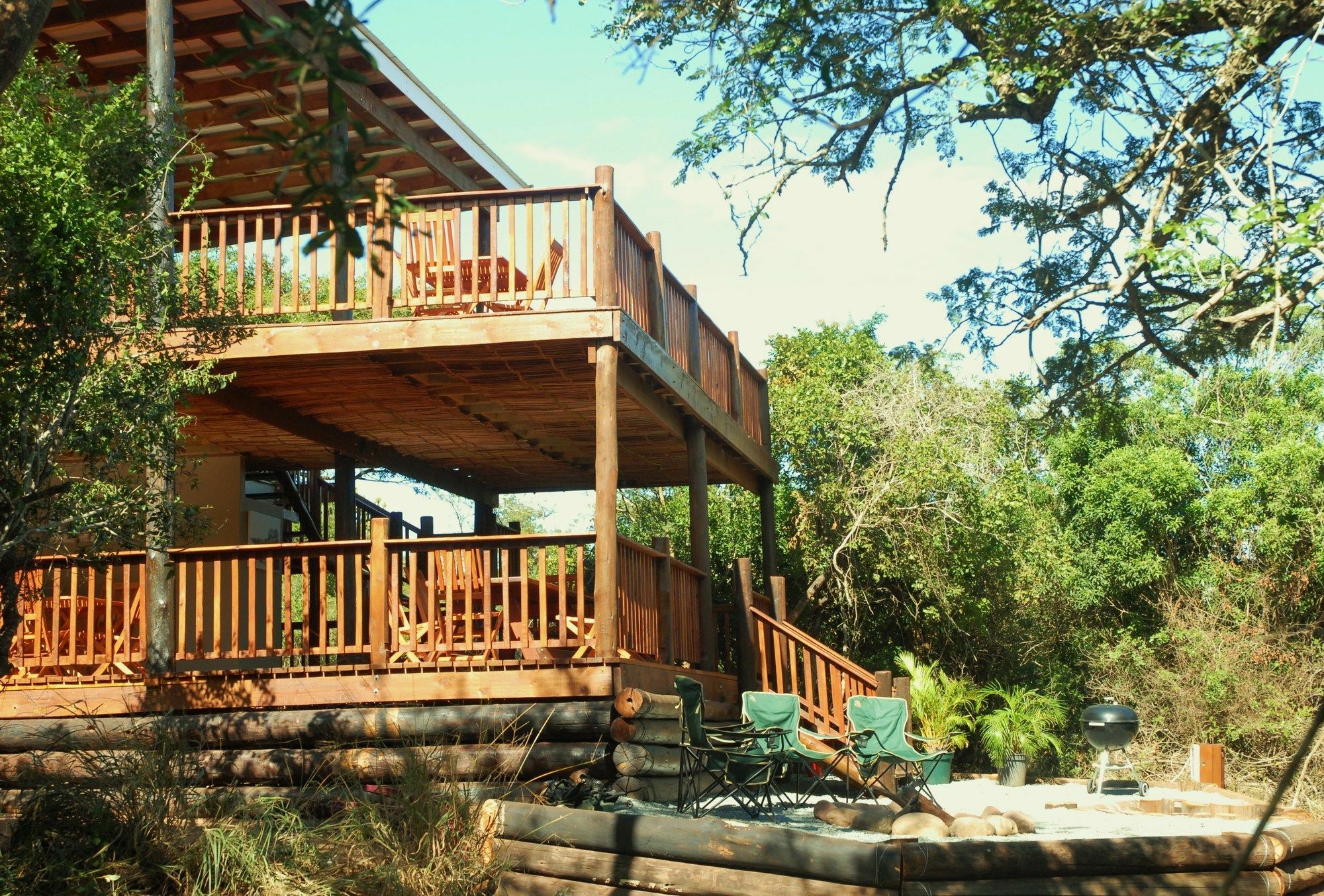 Umkhumbi Lodge Hluhluwe Zewnętrze zdjęcie