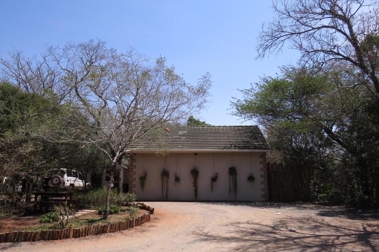 Umkhumbi Lodge Hluhluwe Zewnętrze zdjęcie