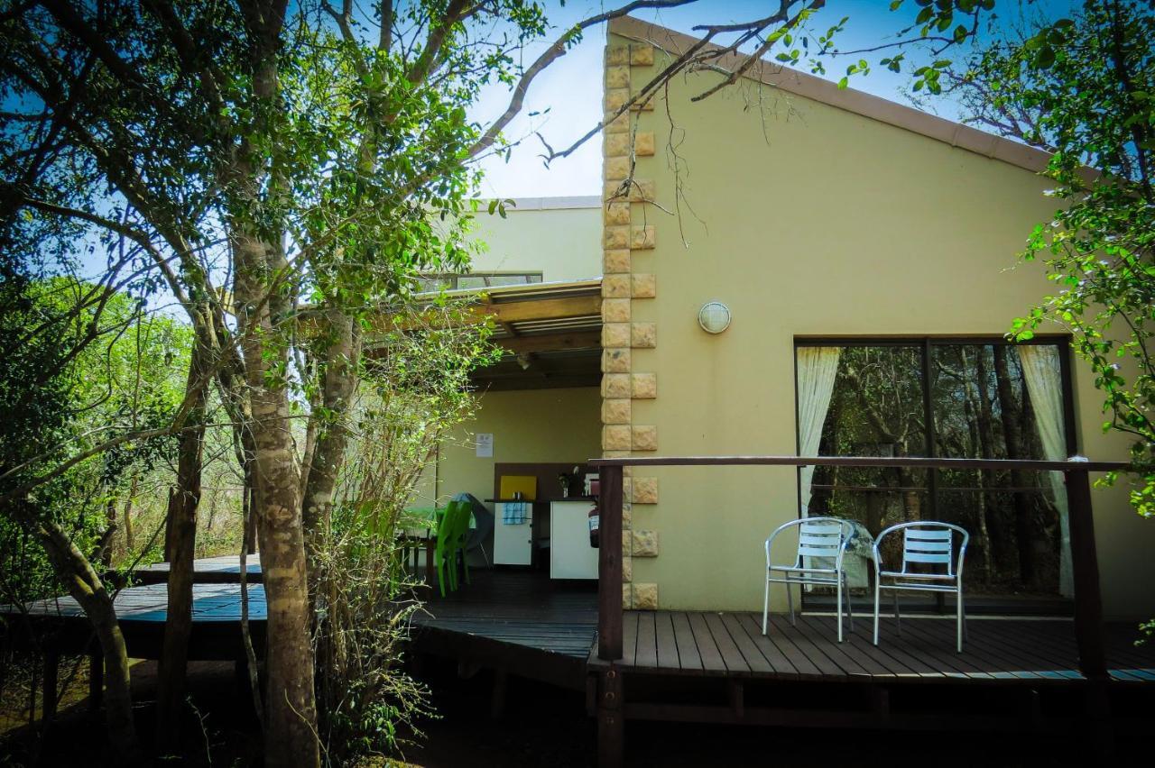 Umkhumbi Lodge Hluhluwe Zewnętrze zdjęcie