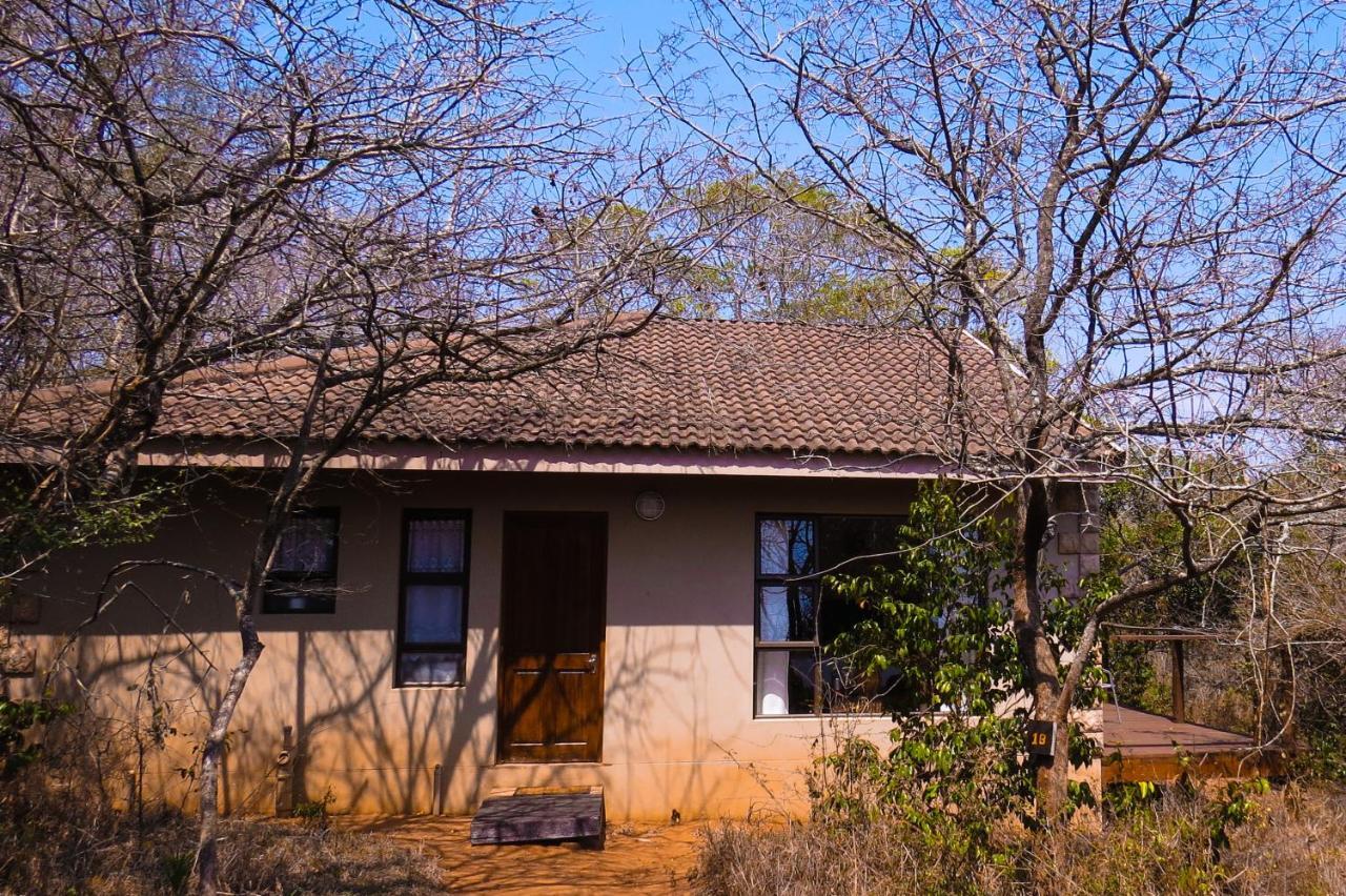 Umkhumbi Lodge Hluhluwe Zewnętrze zdjęcie